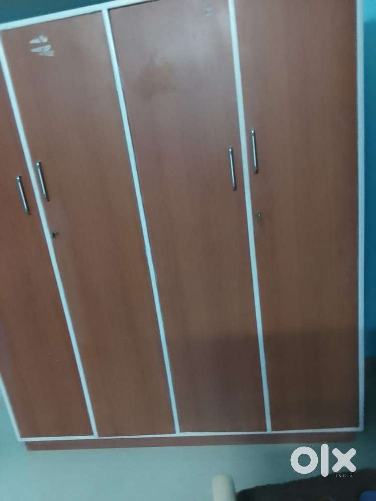 Semi new wardrobe slightly neg