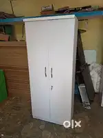 Brand new 2 door wardrobe in (white)
