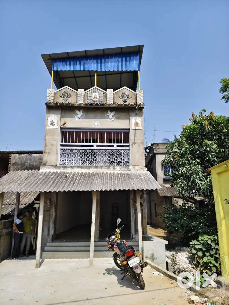 Shop-house for rent available on Bardhaman-katwa main road at Balgona.