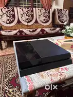 PS4, 512GB with 2 controller and Fifa 2020 game cd