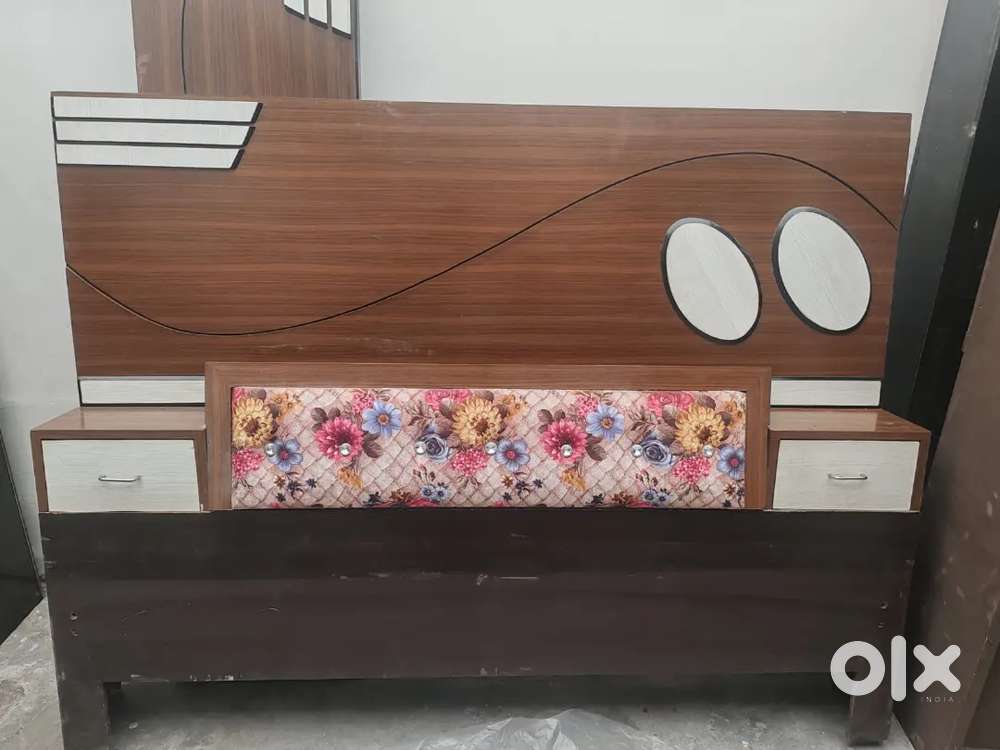 Double bed with dressing table