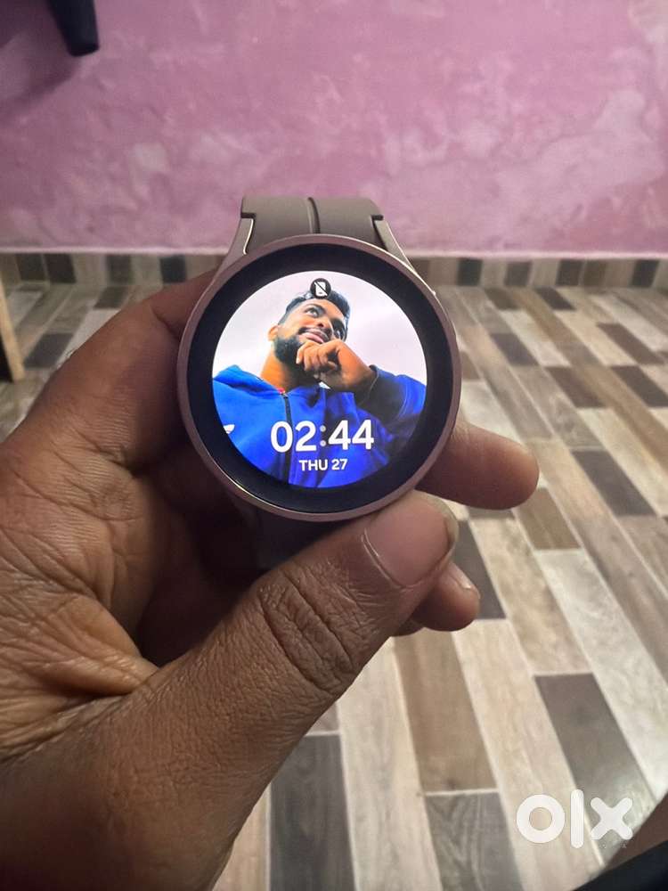 Samsung Watch 5 pro with goog condition