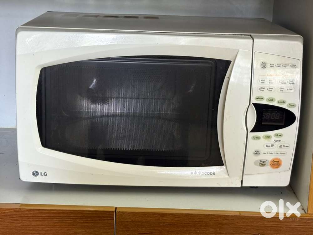 LG White Microwave