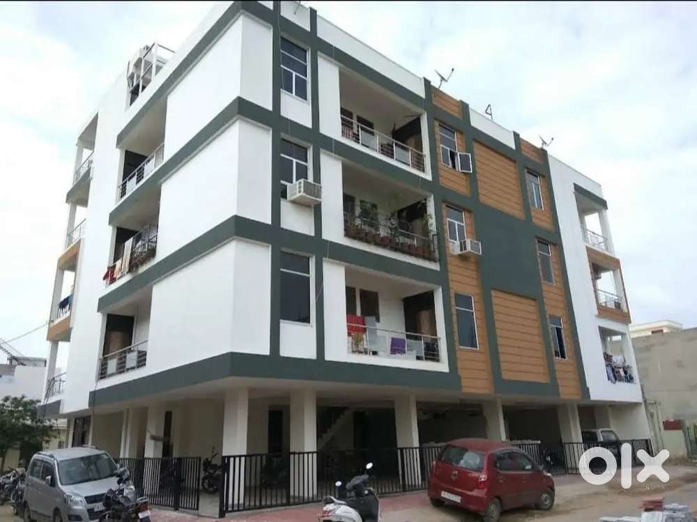 2 BHK Semi furnished Flat for sale