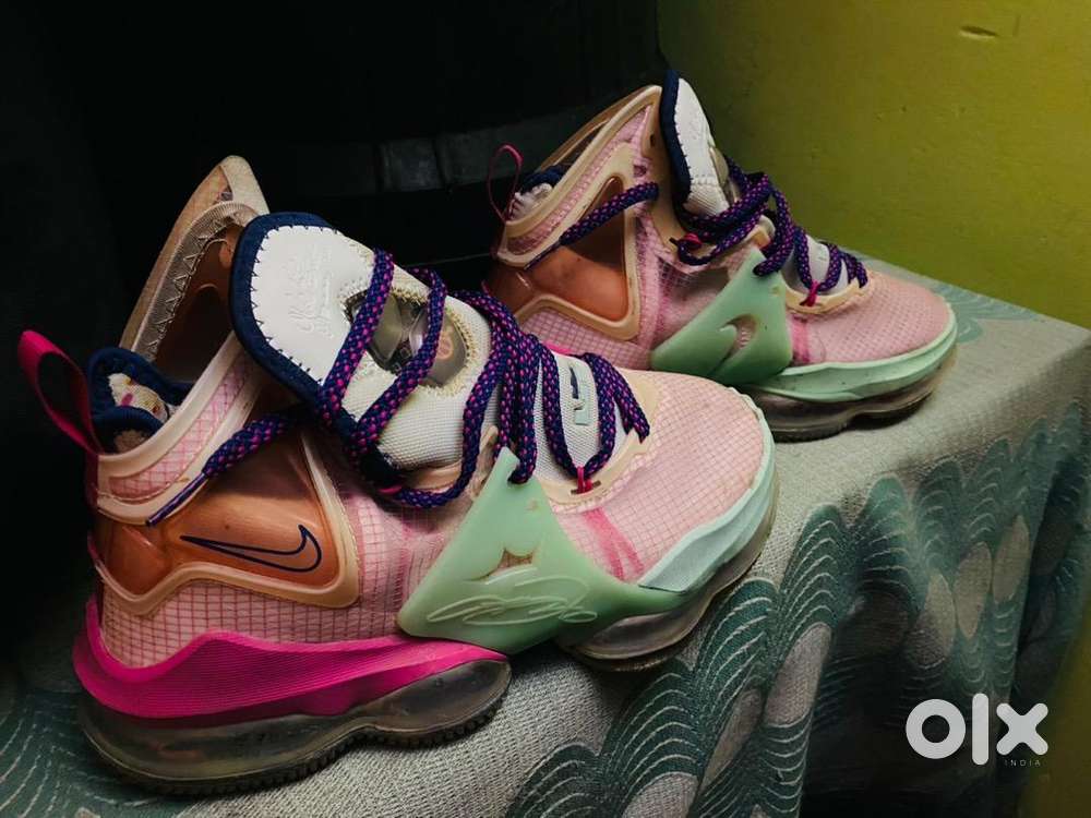 Shoes is a very good excellent condition