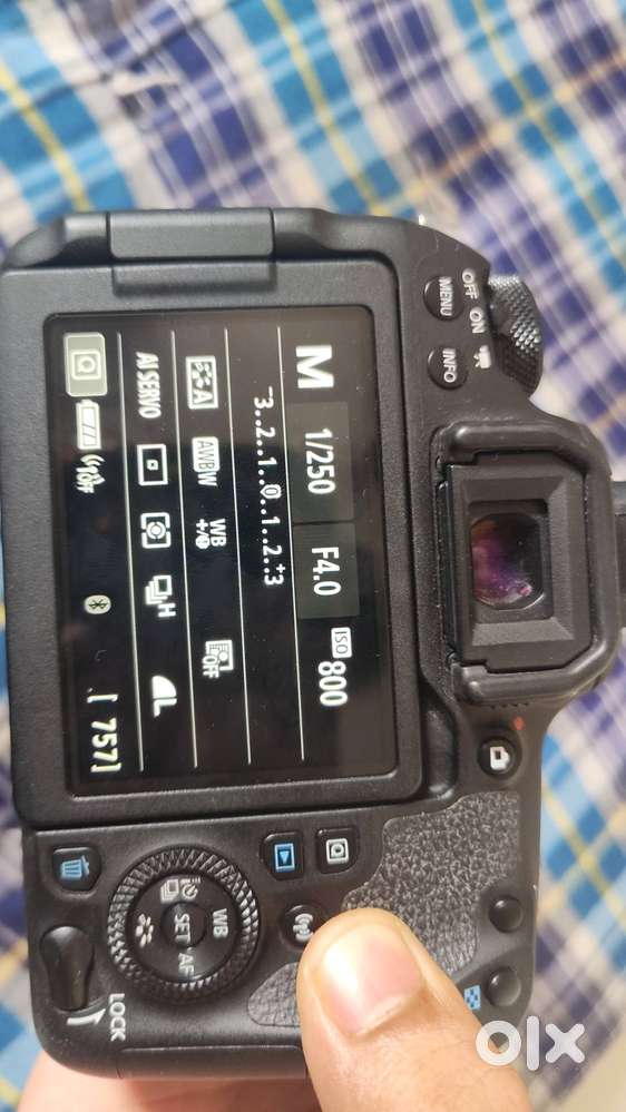 Canon 77D + Canon 24 mm 2.8 lense