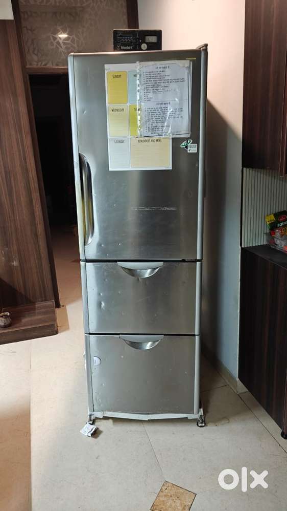 Hitachi 428L fridge
