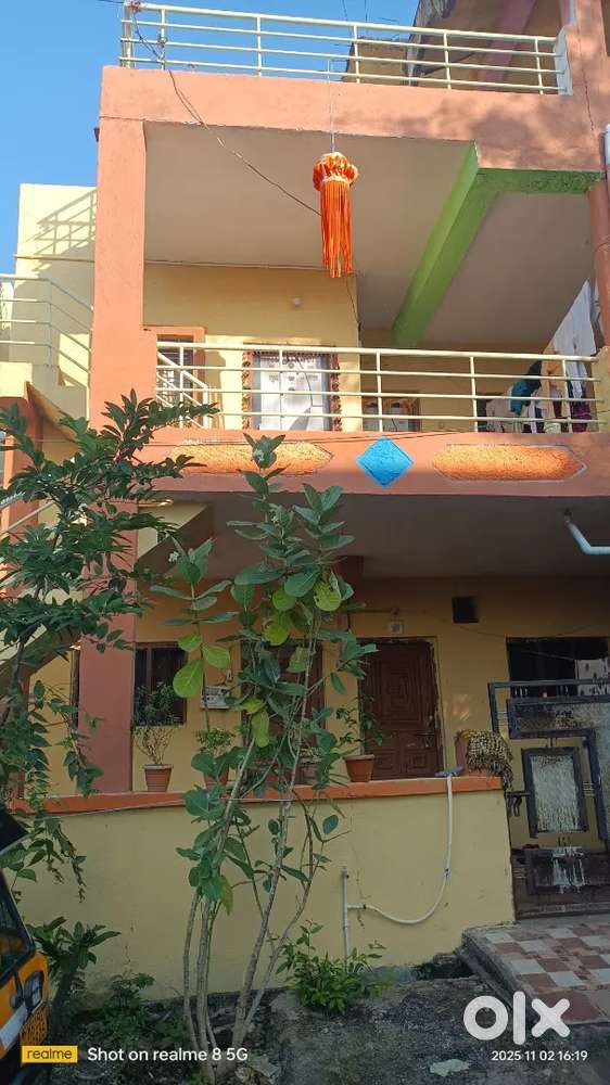 2 floor with all facilities