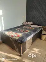 Diwan bed 4x6 with mattress