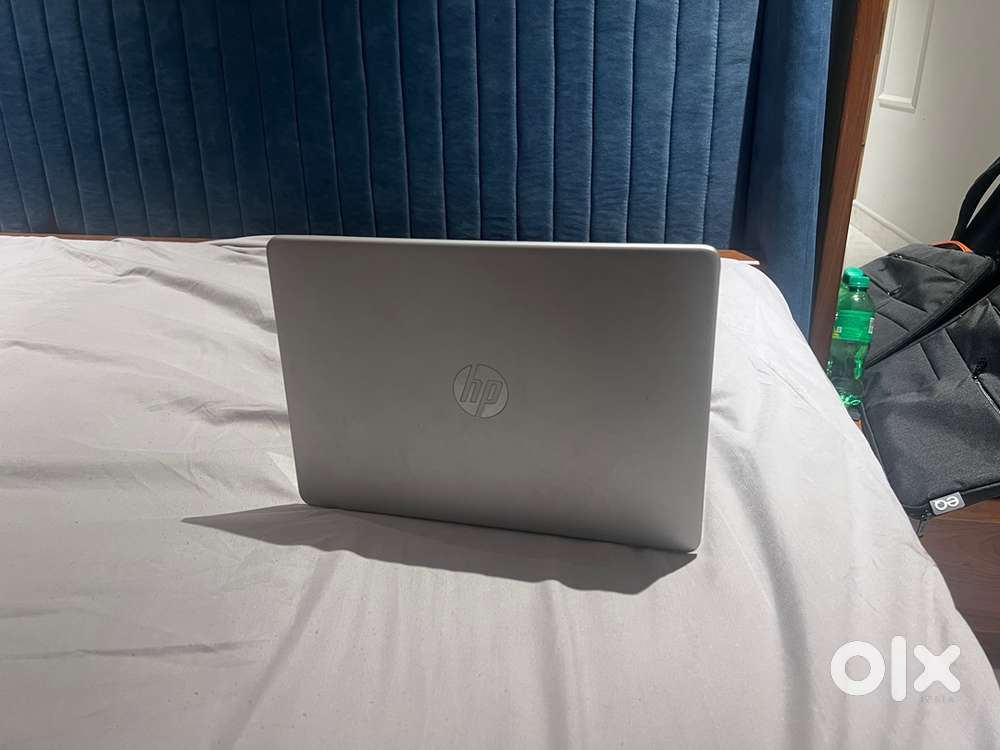 Hp Laptop tyzen 3