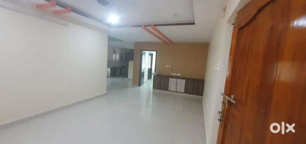 A specious double bedrooms flat