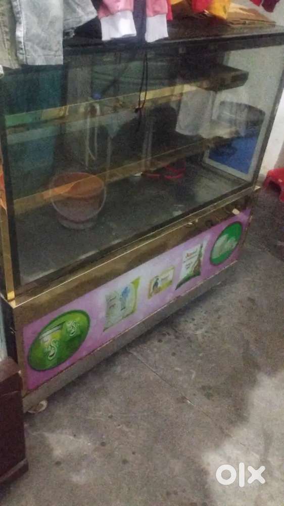 Freezer cooling counter