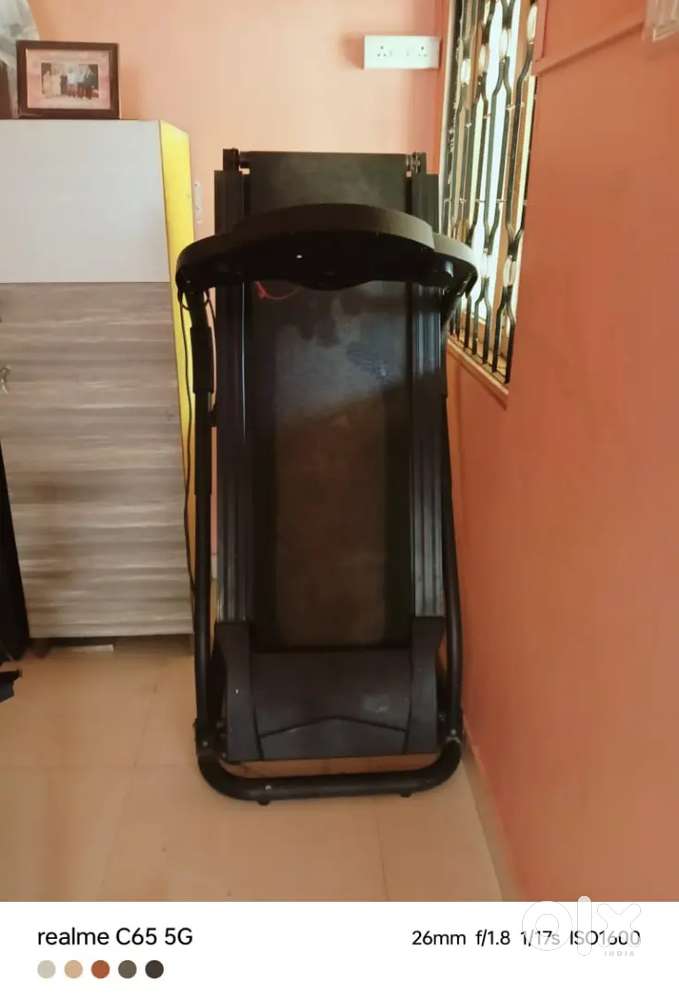 Treadmill home used for sale non working having minor work