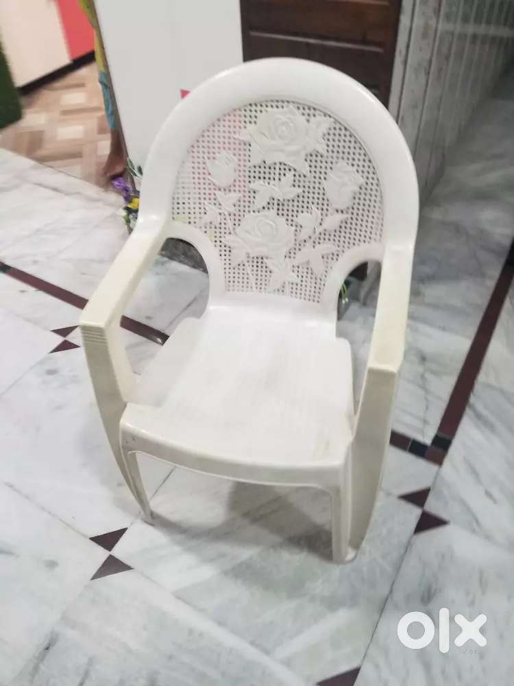 Supreme Chairs for sell