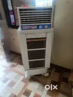 Cooler one season use .. Transfer hone ke karan bech rahe hai