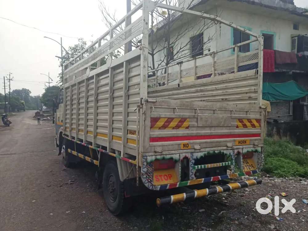 Good condition  407 LPT 14 ft tyre ok hai