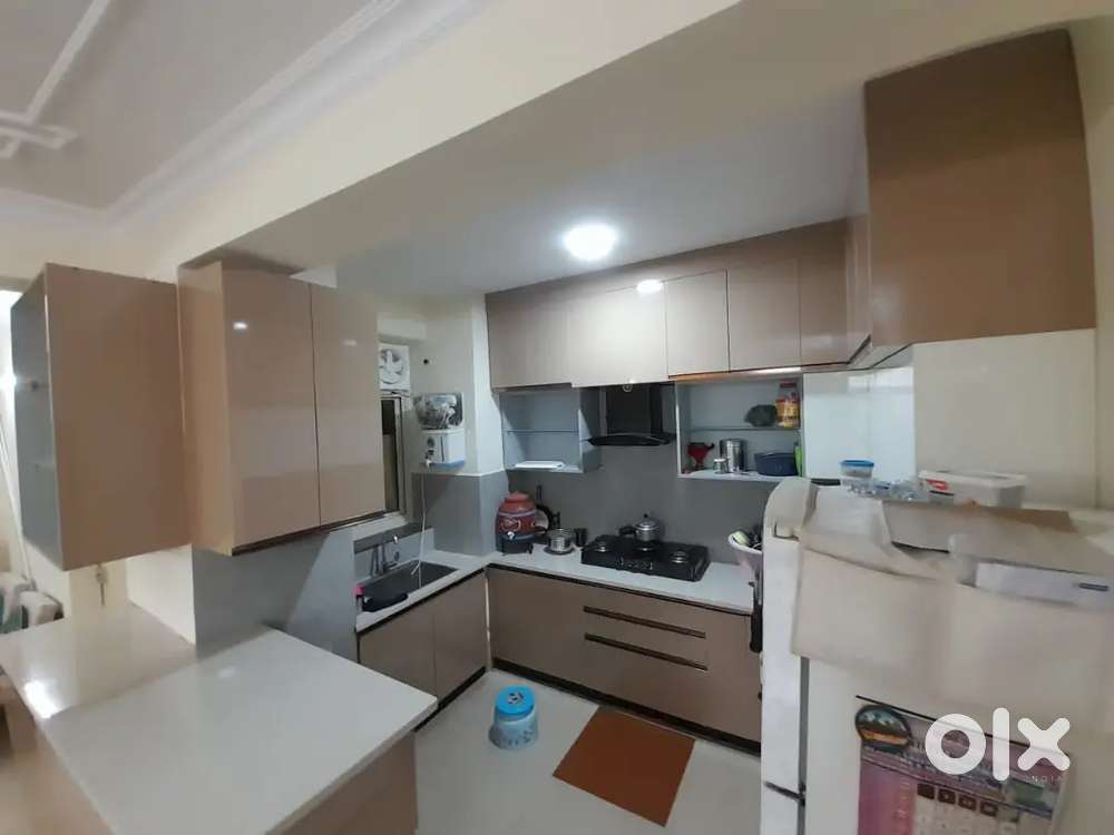 2bhk flat for sale on zrkpur/kalka highway