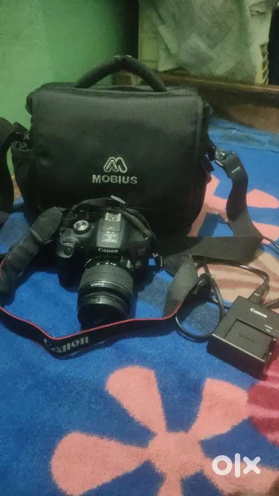 Canon EOS 1500D DSLR camera brand new condition