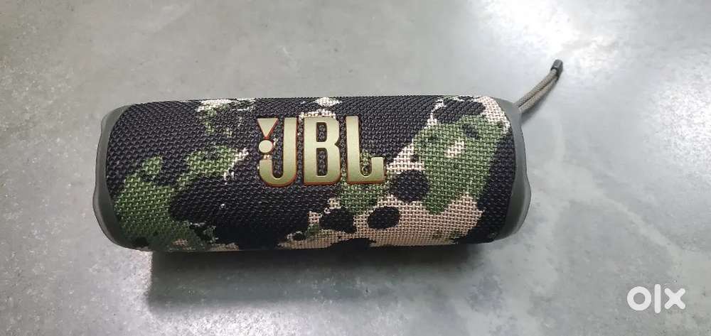 JBL Flip 6 With Box And Bill Under Warranty In Gifting Condition.