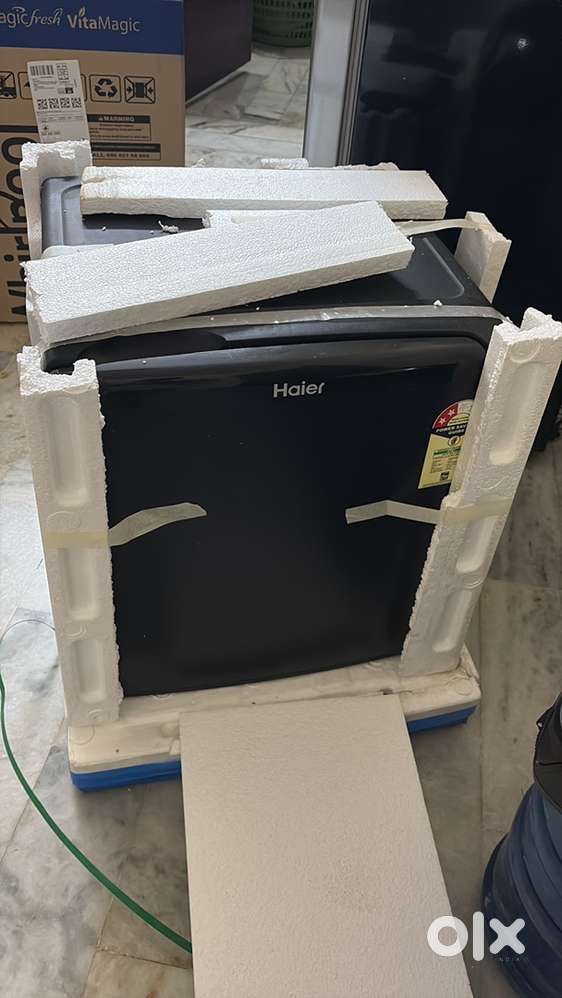 Haier Mini fridge