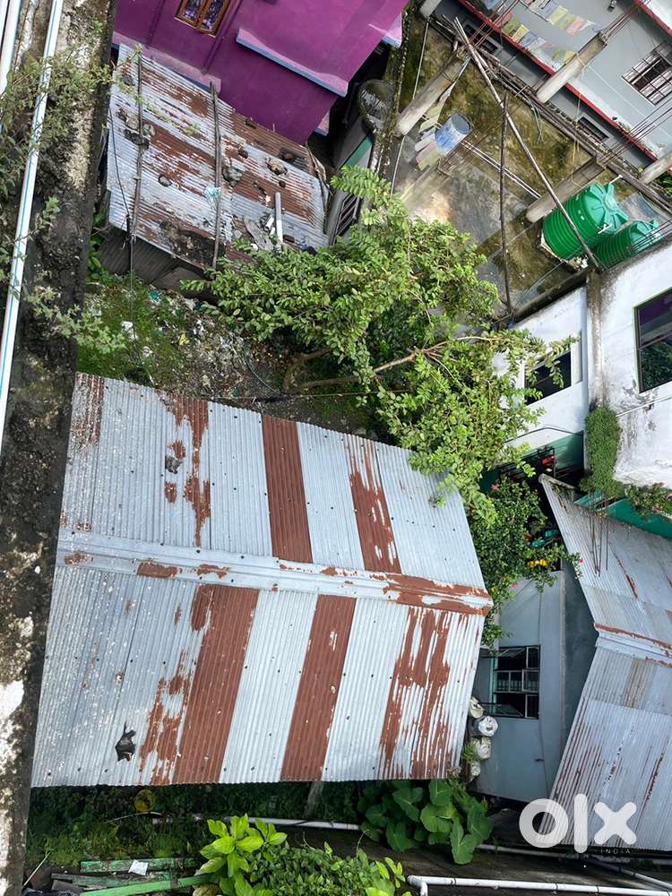 Land for sell in upper mamring 10 meter from main road