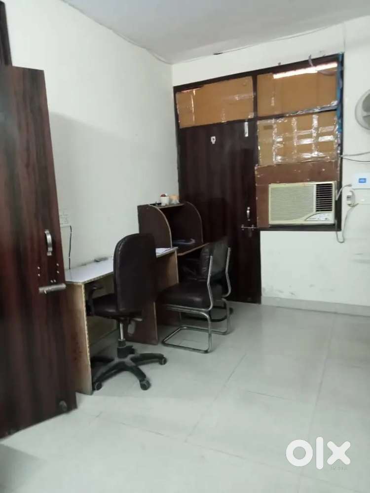 One cabin 10 seat  furnished office for rent uttam nagar in 13500 rs