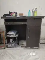 Computer table