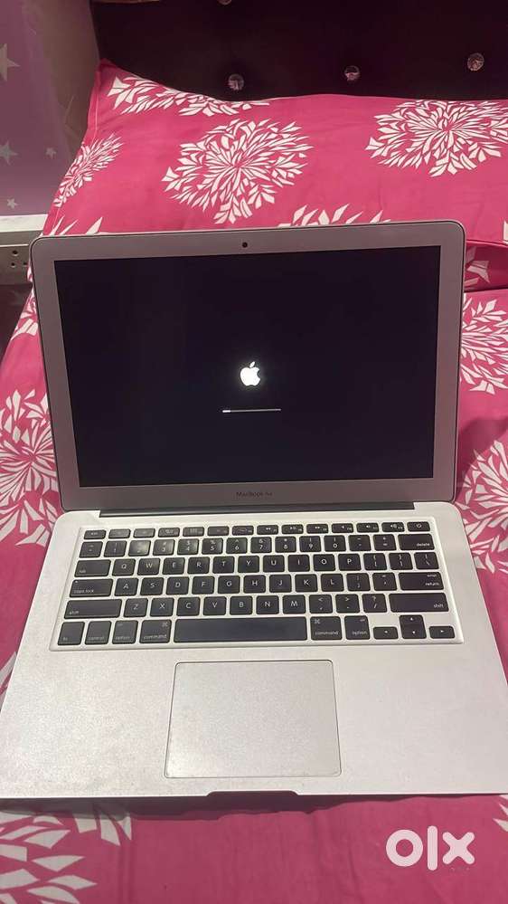 Mac for sale at very reasonable price at good condition .