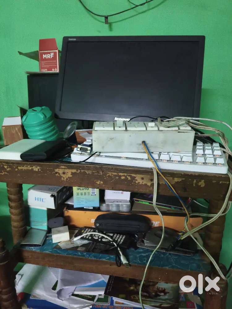 computer keyboard Lenovo monitor 4G Ram 500