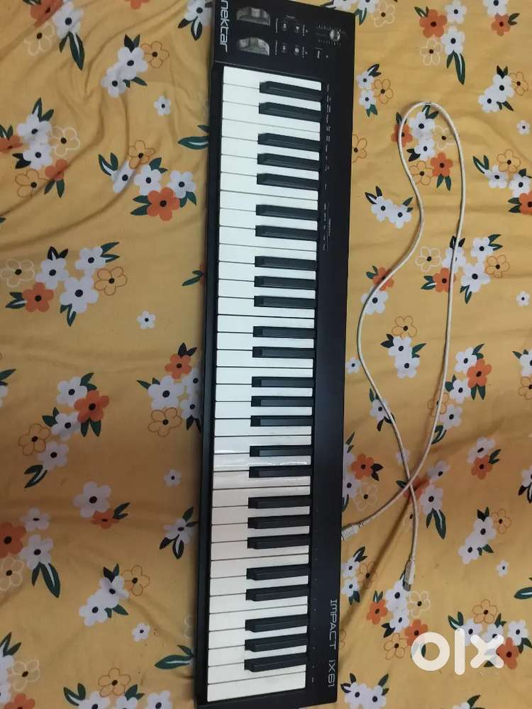 Nektar Impact IX61 Midi keyboard