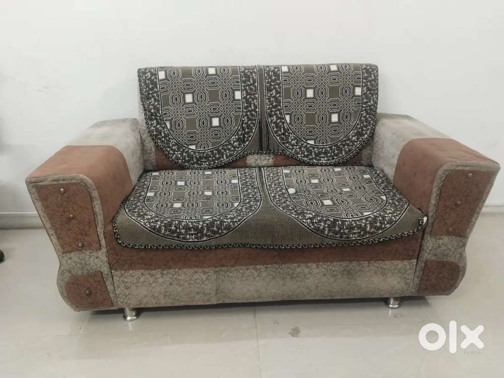 Sofa set (3+2) in good condition