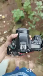 Canon 80d camera