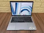 Macbook Pro 2018 Core i7 16GB RAM 1TB SSD 13 inch Cycle Count 205