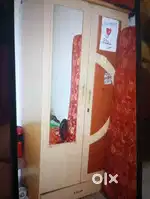 Computer table and almirah for sale rs 3500 costing 10000 urgent sale
