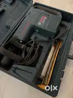 Bosch chipping mechine