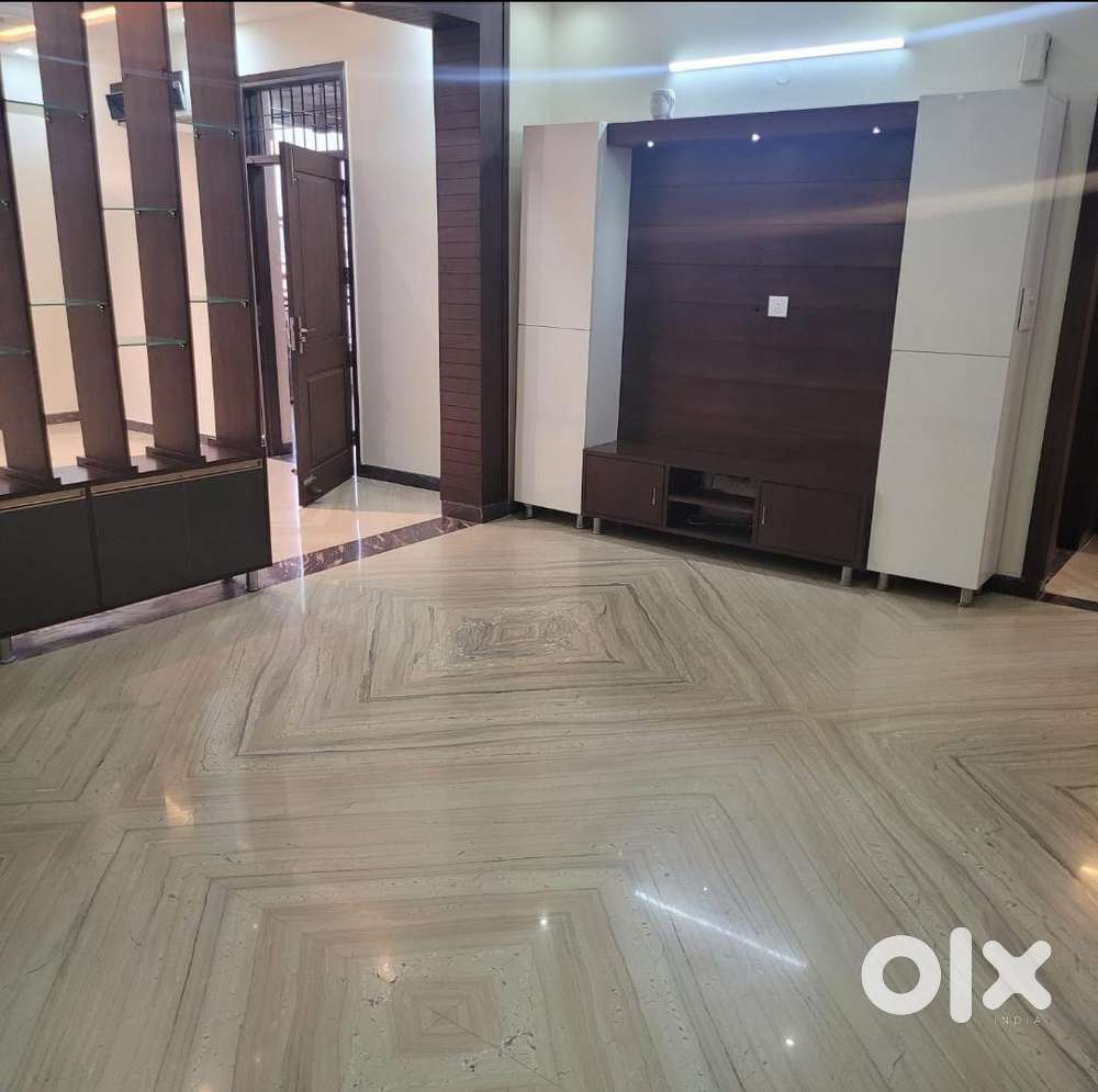 7 Marla facing park Sec 35 Chandigarh