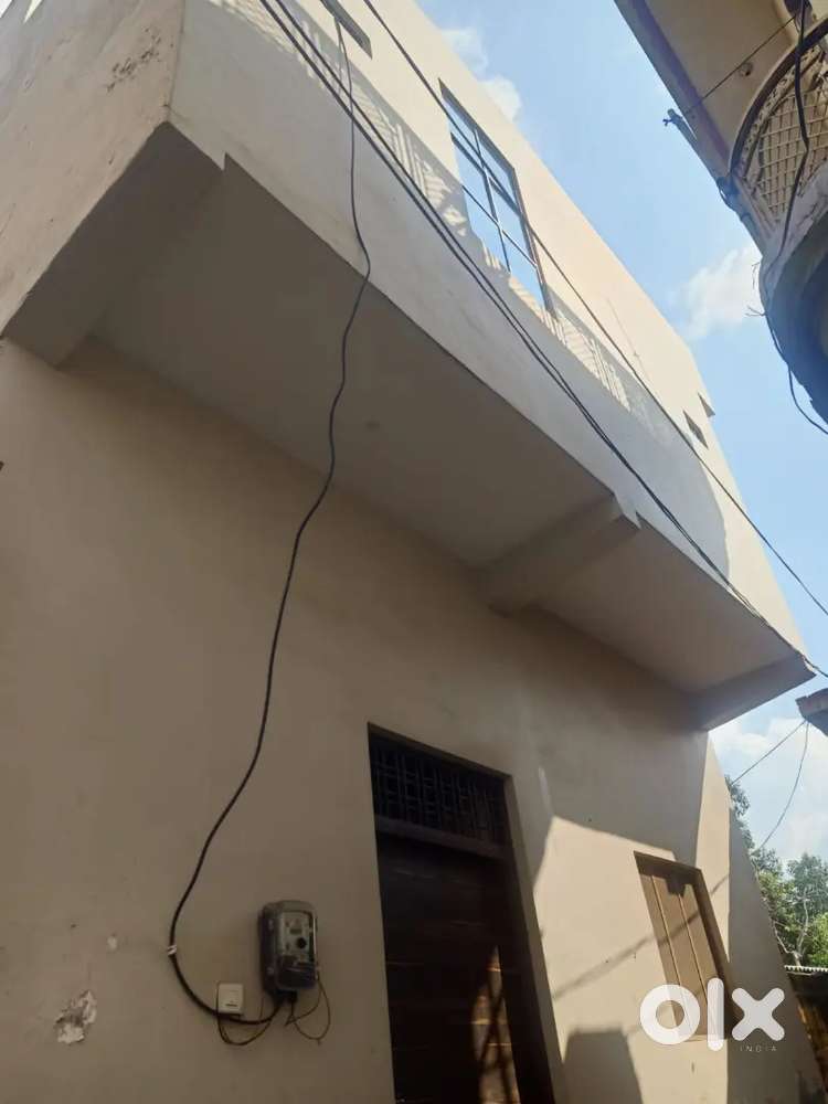 Saprate ghar ha 2 manjil ka