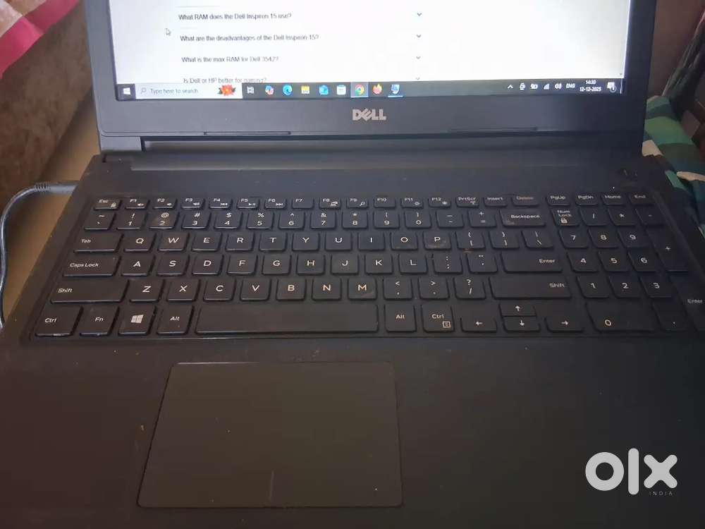 Dell Touchscreen Laptop 15.6 8GB 512 SDD with Graphic card