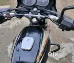 गाड़ी बिल्कुल न्यू शोरूम कंडिशन में है