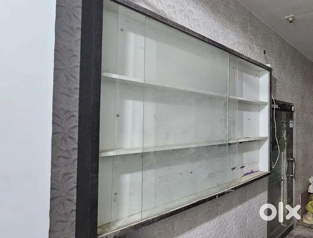 Showcase with glass