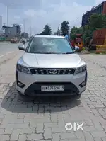 Mahindra XUV300 W6, 2022, Petrol
