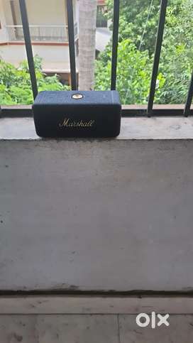 Marshall emberton 2 Bluetooth speaker