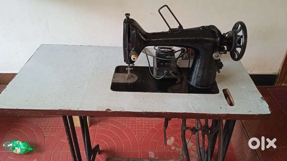Merit Tailoring machine with motor for sale