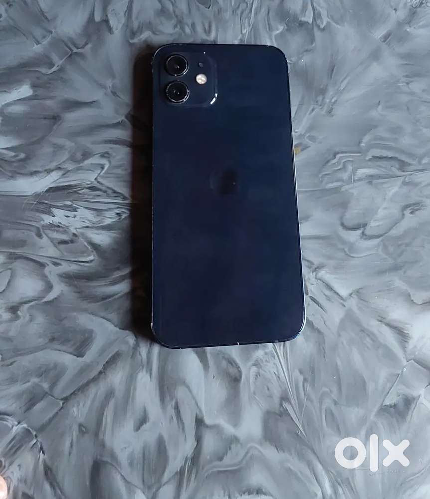 I phine 12 black colur