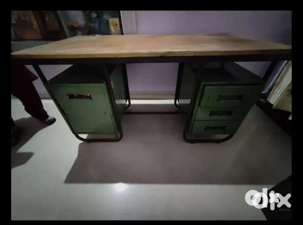 Godrej office Table