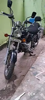 Avenger 220