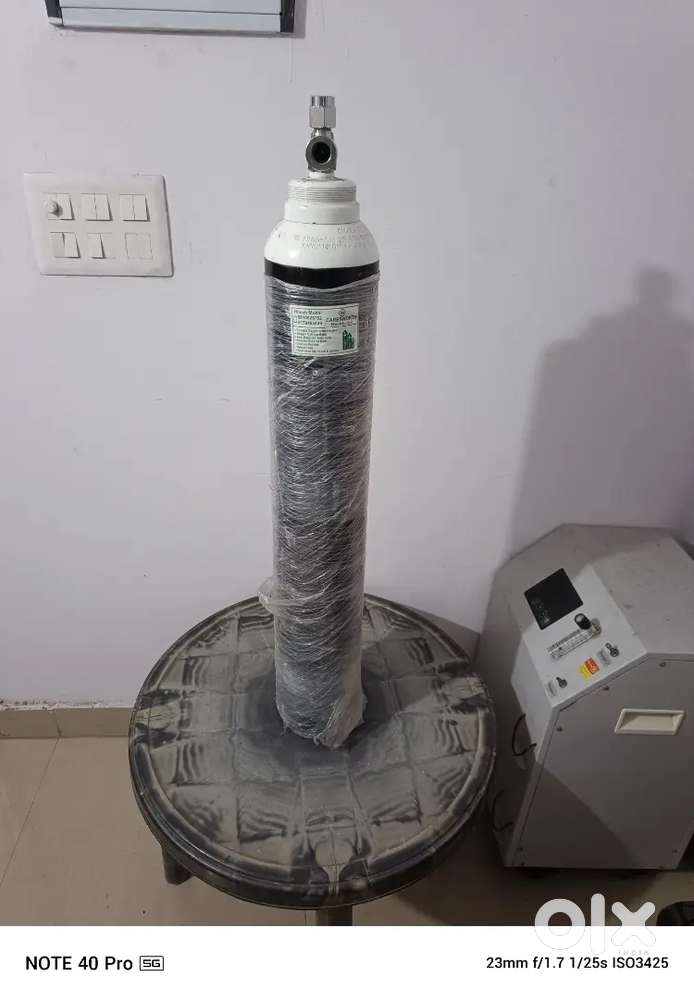10 Litre Iron Oxygen Cylinder 8000 Only Delhi Noida Ghaziabad