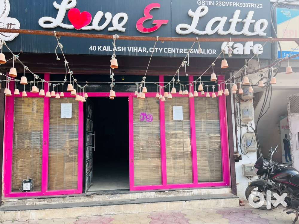 Cook ki jarurat hai  ji ko pizza sandwich bana ata ho