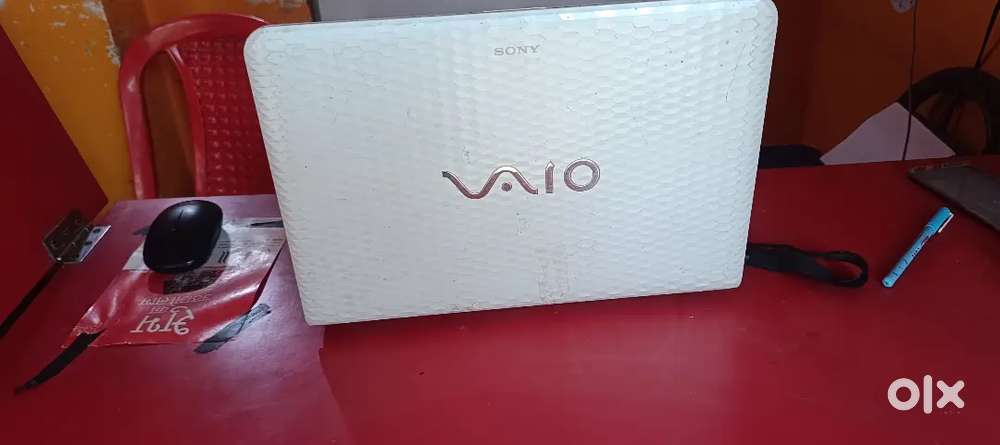 Laptop sell karna h sony ka h 14000 me