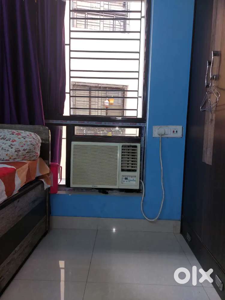1 ton window AC